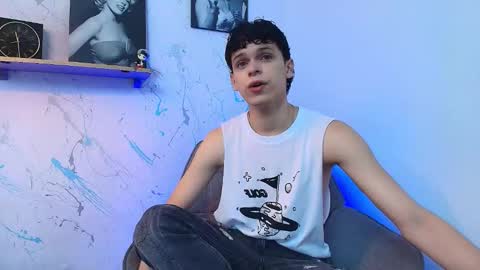 Snapshot of mykelcano chatting on November 16, 2025, 4:34 pm Mykel online show from November 16, 2025, 4:34 pm