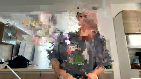 jacke BUNNY online show from April 21, 2026, 7:28 pm