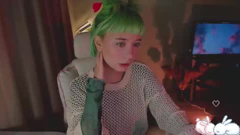 Snapshot of mylaweb chatting on March 1, 2025, 1:32 am MylaFlores online show from March 1, 2025, 1:32 am