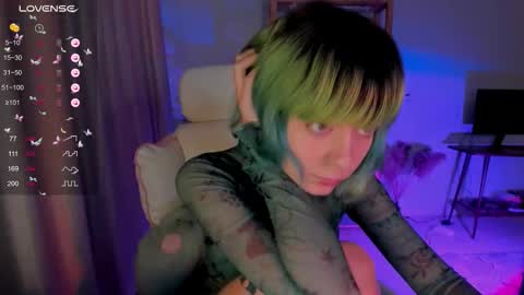 Snapshot of mylaweb chatting on September 9, 2025, 2:11 am MylaFlores online show from September 9, 2025, 2:11 am