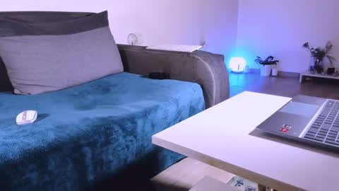 Anda online show from February 9, 2026, 9:08 pm