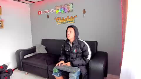 Snapshot of myluandjackhot chatting on July 25, 2026, 11:30 am Myluandjack online show from July 25, 2026, 11:30 am