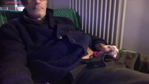 Snapshot of mynakedbeach chatting on February 18, 2025, 4:37 pm Bi sexy guy lovense hush is on private is open or password show tip if you like. online show from February 18, 2025, 4:37 pm