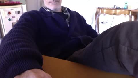 Snapshot of mynakedbeach chatting on March 2, 2025, 7:43 am Bi sexy guy lovense hush is on private is open or password show tip if you like. online show from March 2, 2025, 7:43 am