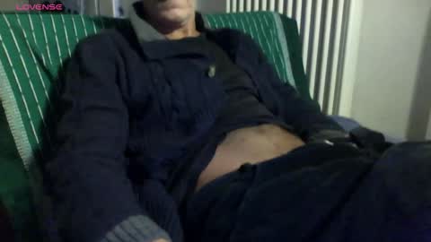 Snapshot of mynakedbeach chatting on November 17, 2025, 6:19 am Bi sexy guy lovense hush is on private is open or password show tip if you like. online show from November 17, 2025, 6:19 am