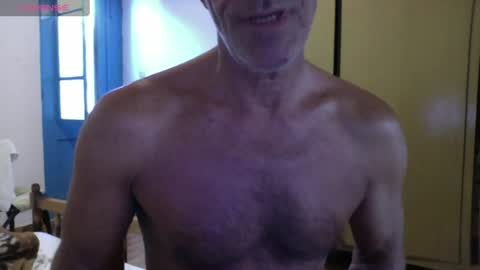 Snapshot of mynakedbeach chatting on June 20, 2026, 5:10 am Bi sexy guy lovense hush is on private is open or password show tip if you like. online show from June 20, 2026, 5:10 am