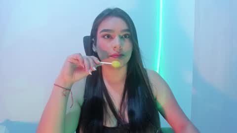 Bella online show from November 20, 2025, 4:45 am