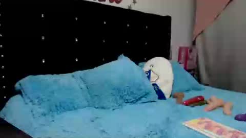 Snapshot of myrandafliiers chatting on March 5, 2026, 2:07 am myranda online show from March 5, 2026, 2:07 am