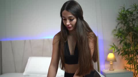 Miryam online show from February 4, 2025, 10:21 am