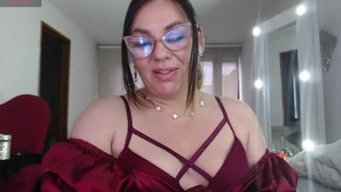Snapshot of myrnasexxx chatting on May 10, 2026, 10:53 am Myrna Sessions online show from May 10, 2026, 10:53 am