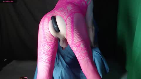 Snapshot of myshell420 chatting on November 30, 2025, 8:07 am myshell420 online show from November 30, 2025, 8:07 am