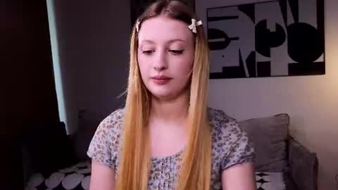 Snapshot of mysmila chatting on June 17, 2026, 2:07 pm mysmila online show from June 17, 2026, 2:07 pm