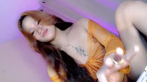 mysterious_honeyghe online show from August 3, 2026, 7:06 pm