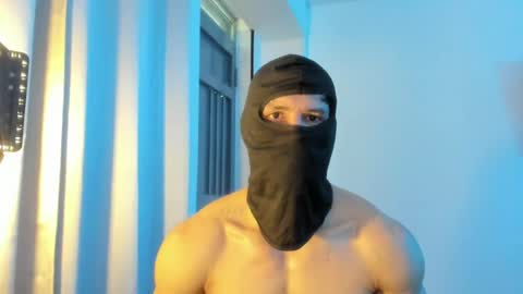 Snapshot of mysterious_muscles chatting on June 20, 2026, 2:31 pm mysterious_muscles online show from June 20, 2026, 2:31 pm