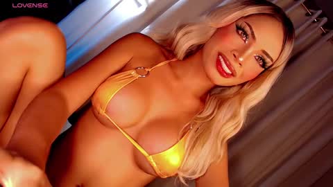 Olivia online show from March 8, 2025, 5:38 am