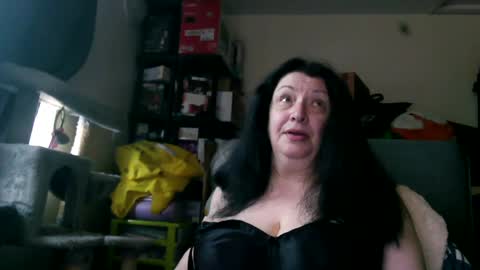 mysteriouswoman18 online show from August 2, 2026, 11:14 pm