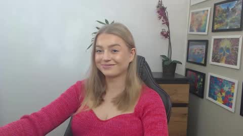 Erica online show from October 3, 2025, 8:33 am