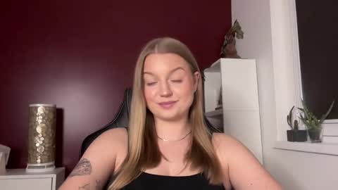 Erica online show from May 5, 2026, 11:29 am
