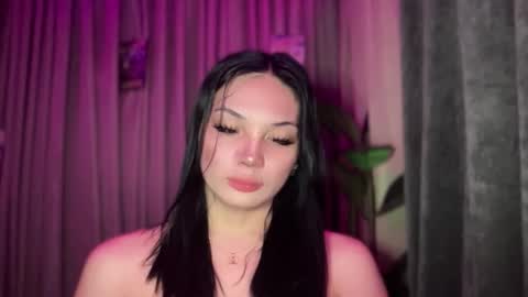 UR GIRL NEXTDOOR online show from March 17, 2026, 5:33 am