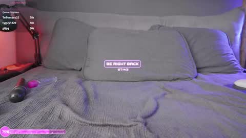 Snapshot of mystic_bunny chatting on February 16, 2025, 3:38 pm Mystic Bunny online show from February 16, 2025, 3:38 pm