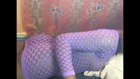 mystic_linna online show from November 25, 2025, 7:30 am