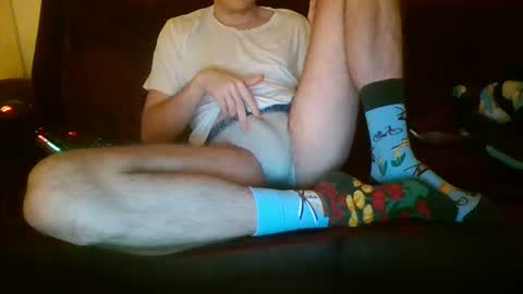 Snapshot of mysticalstoner chatting on December 28, 2024, 3:04 am HorniestBoy online show from December 28, 2024, 3:04 am