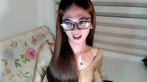 Snapshot of mysticofcum22 chatting on June 19, 2026, 5:12 am Krestine online show from June 19, 2026, 5:12 am