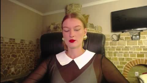 mysticvenus_ online show from September 11, 2025, 7:41 am