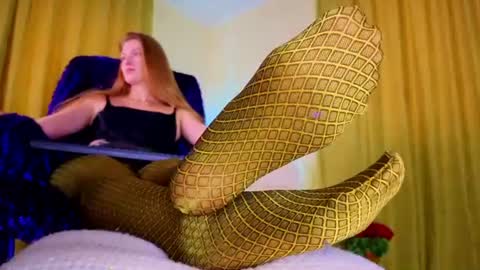 Snapshot of mysticvenus_ chatting on July 25, 2026, 8:23 am mysticvenus_ online show from July 25, 2026, 8:23 am