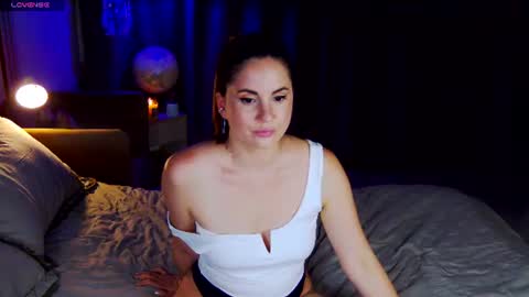 Angeline online show from July 29, 2026, 9:24 pm