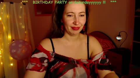 Snapshot of mystydew chatting on October 25, 2025, 11:40 am MystyDew online show from October 25, 2025, 11:40 am