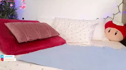 MySweetSofie online show from December 18, 2025, 10:27 pm