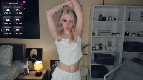 Olivia or just olive online show from October 9, 2025, 7:23 pm