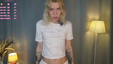 Snapshot of myviolet_rush chatting on June 21, 2026, 7:16 pm Olivia or just olive online show from June 21, 2026, 7:16 pm