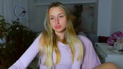 Eva online show from June 15, 2026, 8:33 pm