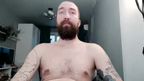 Snapshot of n22day22 chatting on October 29, 2025, 2:19 pm Mr Bigmagnum online show from October 29, 2025, 2:19 pm