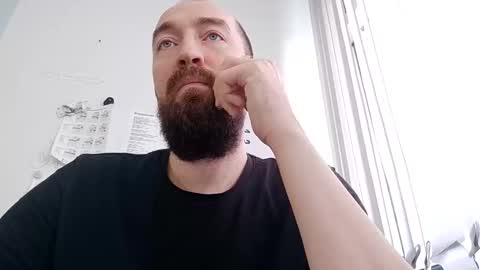 Snapshot of n22day22 chatting on November 19, 2025, 8:58 am Mr Bigmagnum online show from November 19, 2025, 8:58 am