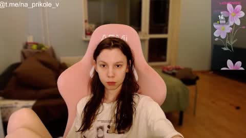 Snapshot of na_prikole_ chatting on October 18, 2025, 8:20 pm Vanessa and Julia online show from October 18, 2025, 8:20 pm