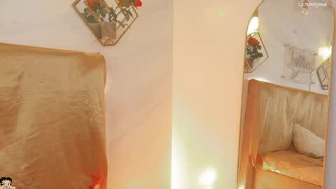 Snapshot of naamah_b chatting on May 5, 2026, 2:25 pm naamah_b online show from May 5, 2026, 2:25 pm