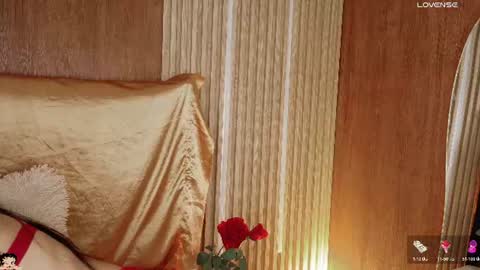 naamah_b online show from July 21, 2026, 3:03 pm