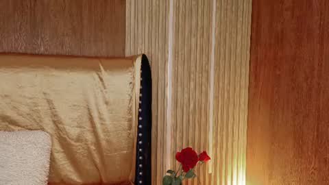 naamah_b online show from July 22, 2026, 3:15 pm