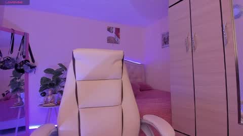 anny online show from January 6, 2025, 2:26 am