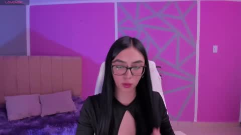 anny online show from September 22, 2025, 2:24 am