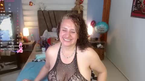 nadia_84 online show from September 15, 2025, 12:05 pm