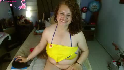 Snapshot of nadia_84 chatting on July 7, 2026, 7:29 pm nadia_84 online show from July 7, 2026, 7:29 pm