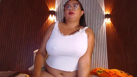Nadia online show from April 22, 2026, 9:33 am