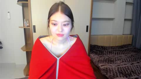 nadiazan online show from February 16, 2026, 3:46 am