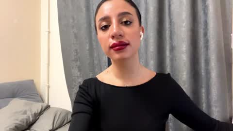 Leya online show from July 10, 2026, 4:31 pm