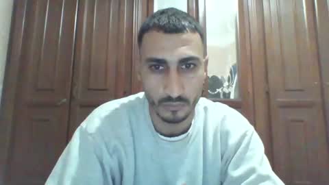 Snapshot of nadirff16 chatting on December 17, 2024, 6:09 pm V online show from December 17, 2024, 6:09 pm