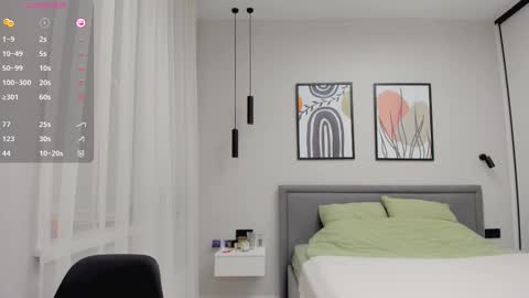 Snapshot of nadyayax chatting on February 18, 2025, 3:43 pm Nadya online show from February 18, 2025, 3:43 pm